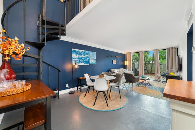 4 of 25 - 1830 Embassy Drive #107, West Palm Beach, FL