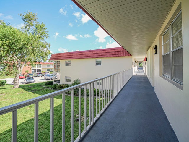 5 of 30 - 43 Woodland Drive #205, Vero Beach, FL