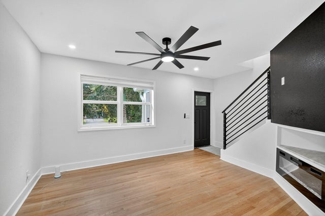 4 of 43 - 711 Ne 8th Avenue, Boynton Beach, FL