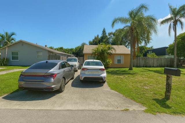 2 of 11 - 410 Minnesota Street, Lantana, FL