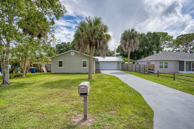 1 of 38 - 1007 Gatewood Avenue, Fort Pierce, FL