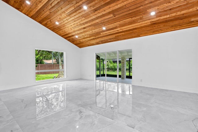 5 of 39 - 2399 Nw 30th Street, Boca Raton, FL