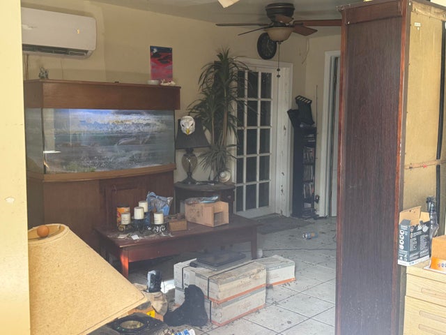 4 of 16 - 1286 Rainbow Avenue, West Palm Beach, FL