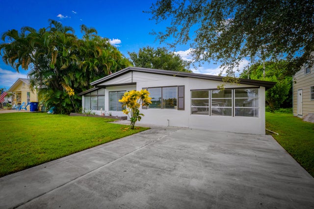 4 of 51 - 2904 Se Bamboo Street, Stuart, FL