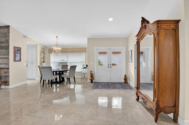 5 of 110 - 11270 Clover Leaf Circle, Boca Raton, FL