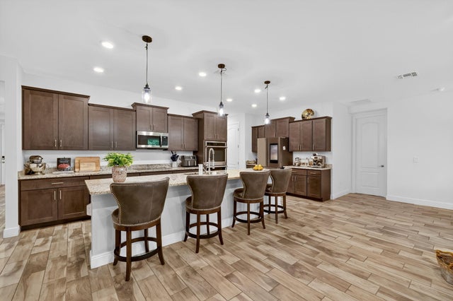 3 of 10 - 1902 Sw Glendale Street, Port Saint Lucie, FL