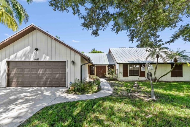 2 of 26 - 9227 Se Gettysburg Court, Hobe Sound, FL