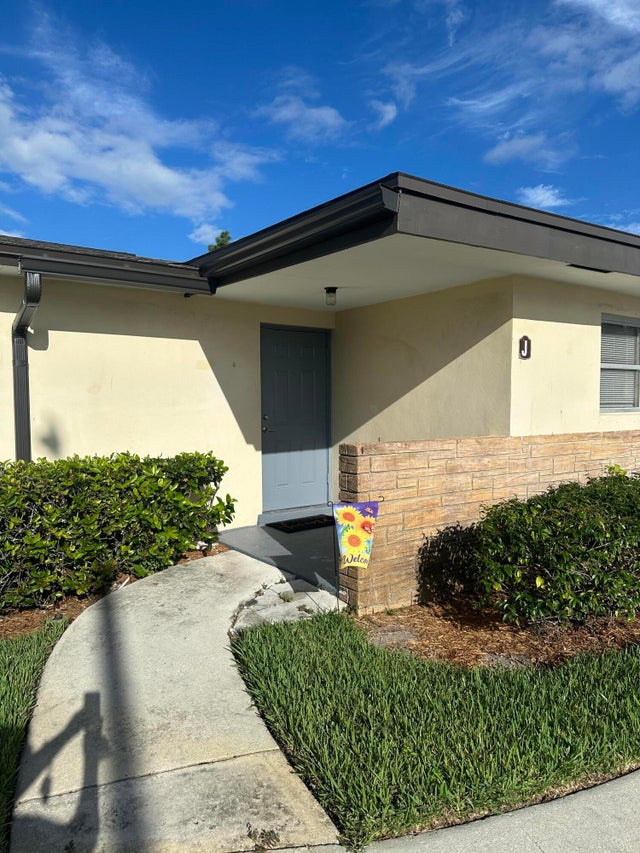 1 of 25 - 2911 Ashley Drive W, West Palm Beach, FL