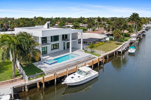 2 of 38 - 2751 Ne 22nd Court, Pompano Beach, FL