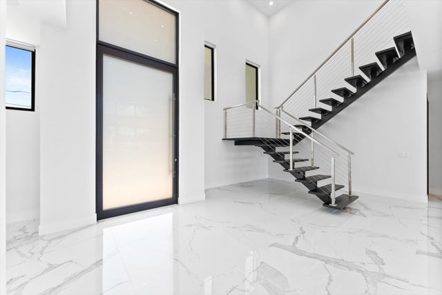 5 of 38 - 2751 Ne 22nd Court, Pompano Beach, FL