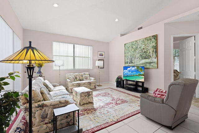 5 of 21 - 292 Canterbury Drive E, Palm Beach Gardens, FL