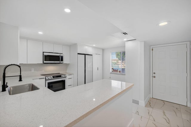 2 of 111 - 14375 Strathmore Lane #303, Delray Beach, FL