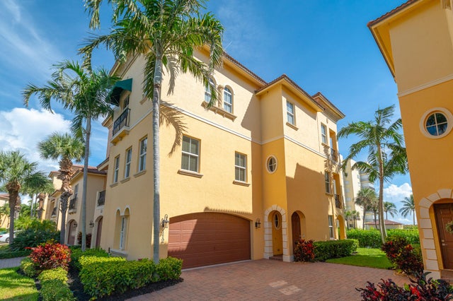 4 of 56 - 112 Ocean Bay Drive W, Jensen Beach, FL