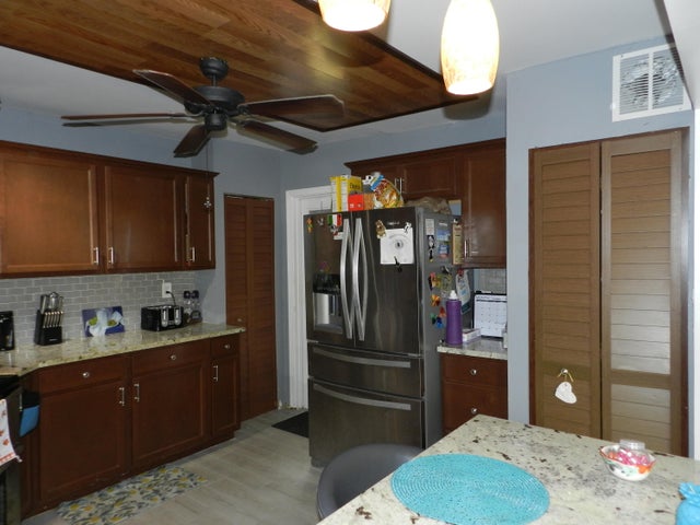 5 of 29 - 7 Greenway Village N #103, Royal Palm Beach, FL