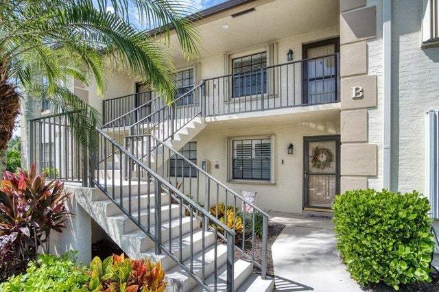 1 of 56 - 1402 Pinecrest Circle #b, Jupiter, FL