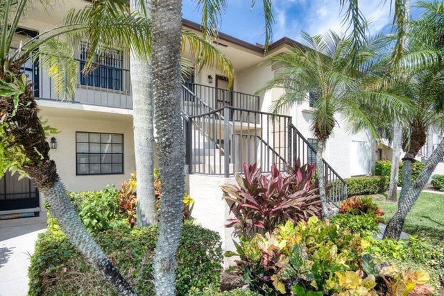 2 of 56 - 1402 Pinecrest Circle #b, Jupiter, FL