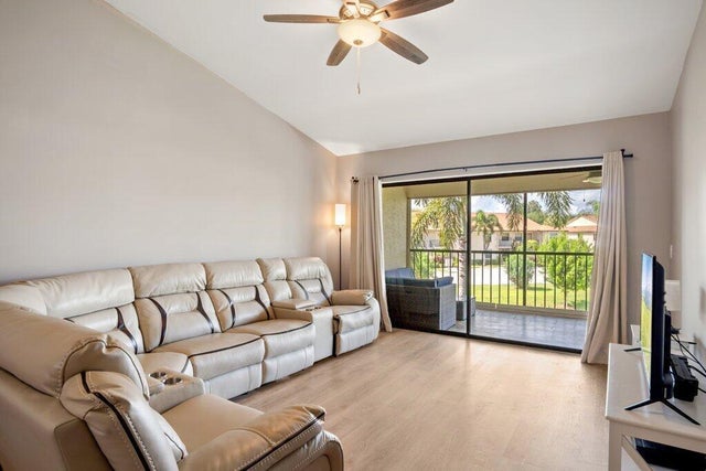 4 of 56 - 1402 Pinecrest Circle #b, Jupiter, FL