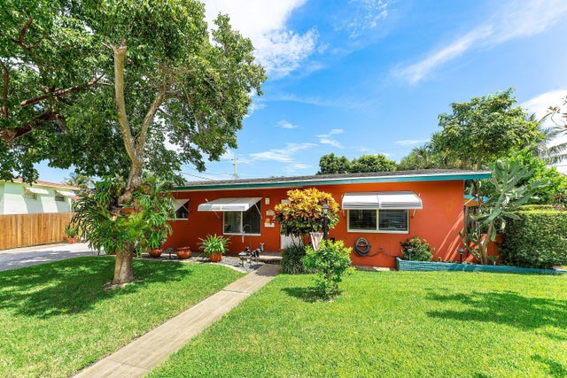 2 of 34 - 1503 Shirley Court, Lake Worth, FL