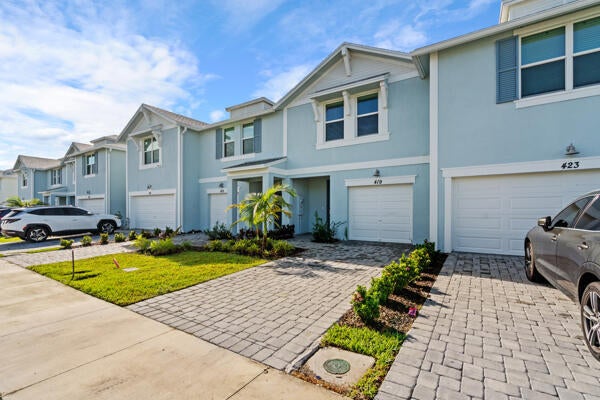 1 of 34 - 419 Salisbury Circle, Fort Pierce, FL