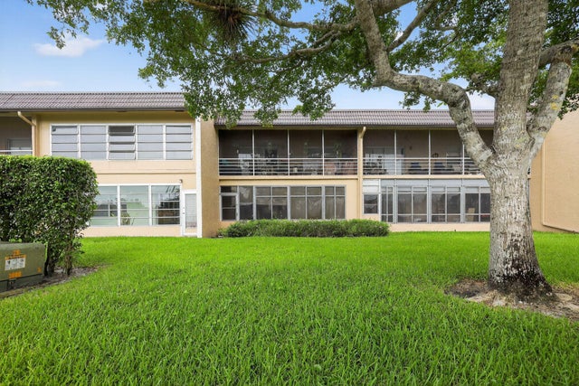 2 of 12 - 100 Lake Meryl Drive #104, West Palm Beach, FL