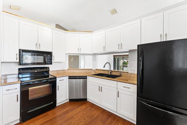 2 of 44 - 18 Via De Casas Sur #205, Boynton Beach, FL