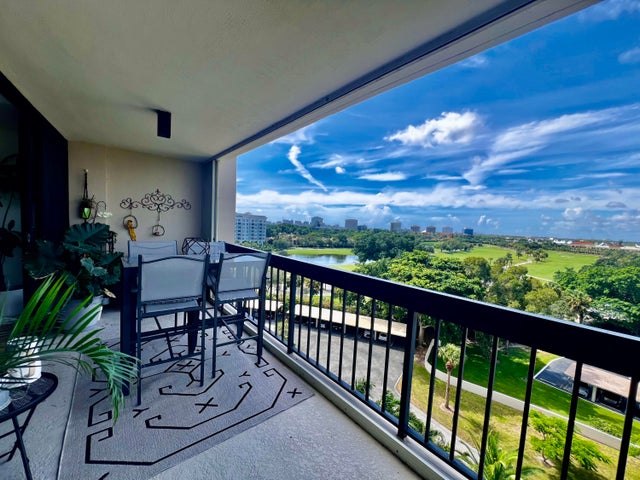 5 of 29 - 2425 Presidential Way #806, West Palm Beach, FL