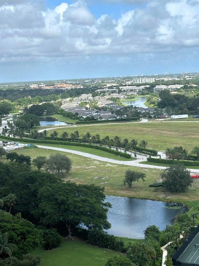 1 of 31 - 2425 Presidential Way #1703, West Palm Beach, FL