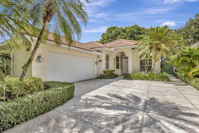 1 of 59 - 229 E Tall Oaks Circle, Palm Beach Gardens, FL