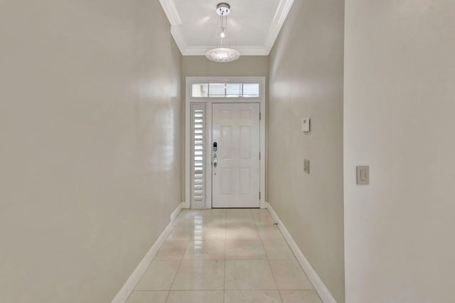 5 of 59 - 229 E Tall Oaks Circle, Palm Beach Gardens, FL