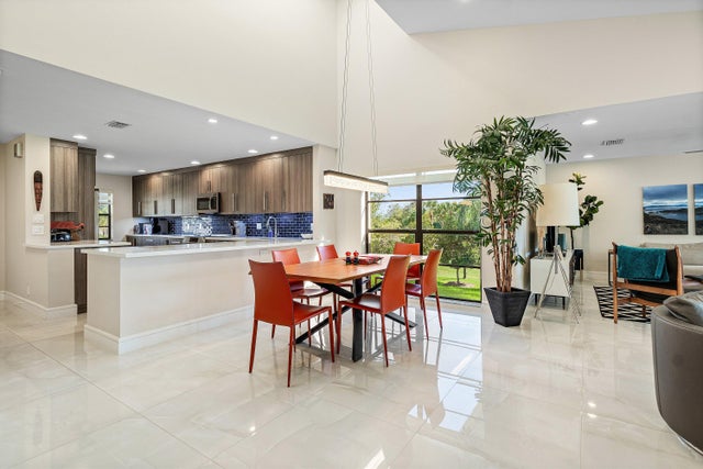 2 of 62 - 2 Eastgate Drive #b, Boynton Beach, FL