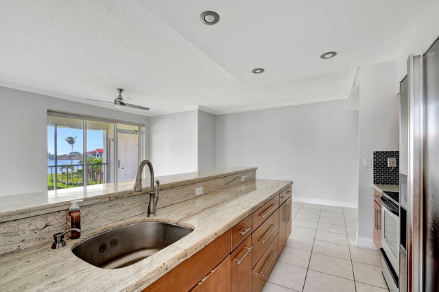 5 of 62 - 107 Half Moon Circle #a3, Hypoluxo, FL