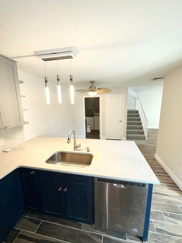 4 of 28 - 2324 23rd Court #55d, Jupiter, FL