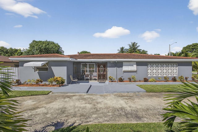 2 of 60 - 118 2nd Street, Lake Park, FL