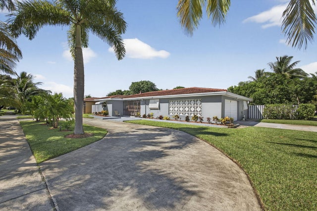 3 of 60 - 118 2nd Street, Lake Park, FL