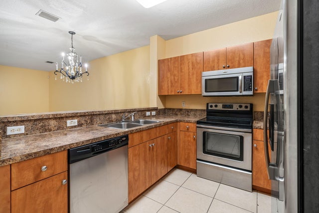 5 of 33 - 1927 Alamanda Way, West Palm Beach, FL