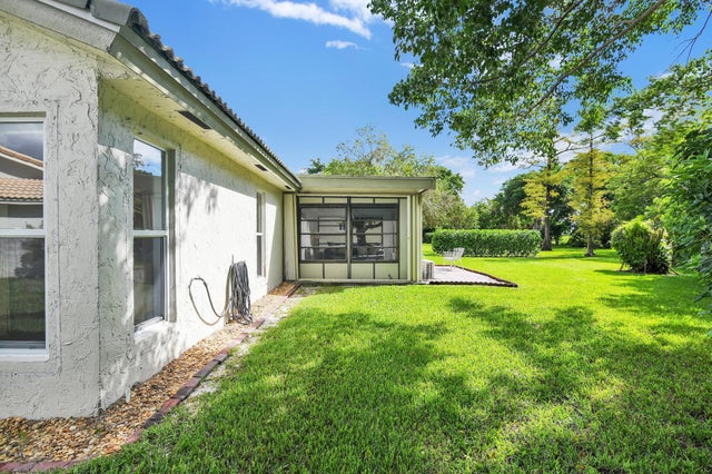 3 of 33 - 7962 Cloverfield Circle, Boca Raton, FL