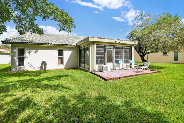 4 of 33 - 7962 Cloverfield Circle, Boca Raton, FL