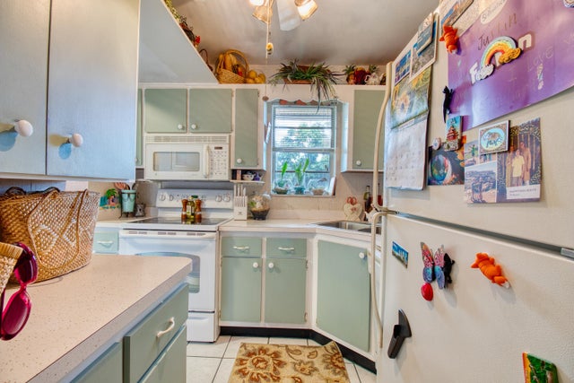 2 of 21 - 1911 Sw Palm City Road #j, Stuart, FL