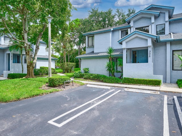 1 of 25 - 305 Harbour Pointe Way, Greenacres, FL
