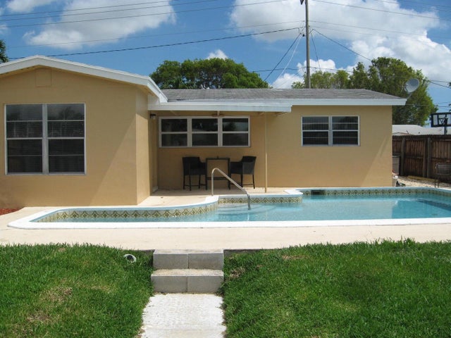 1 of 35 - 1023 Andrews Road, West Palm Beach, FL