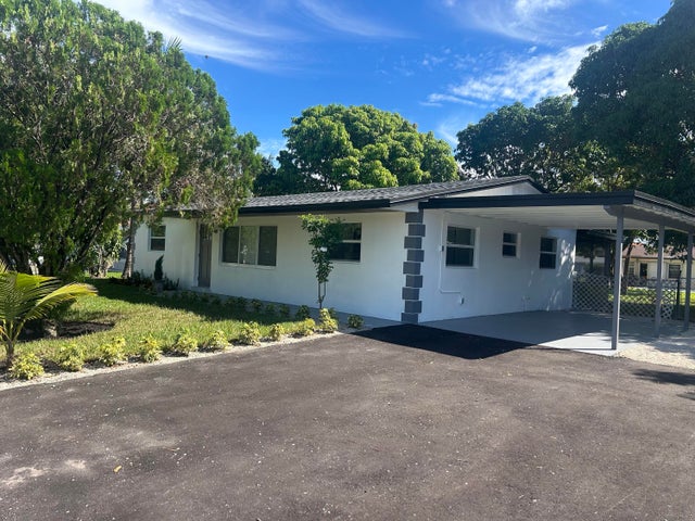 3 of 17 - 4040 Ne 4th. Avenue, Deerfield Beach, FL