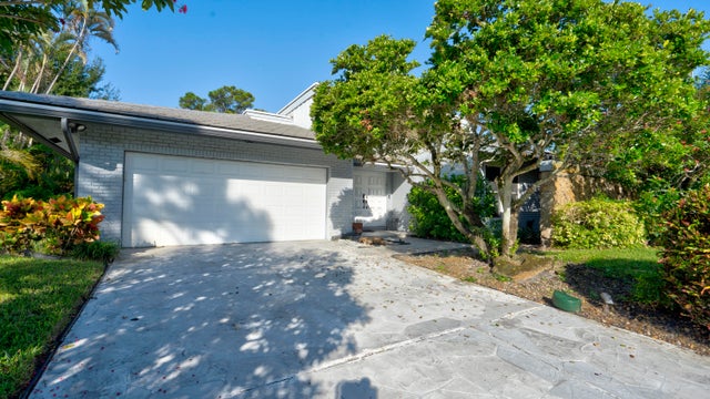 634 W Lakewoode Circle, Delray Beach