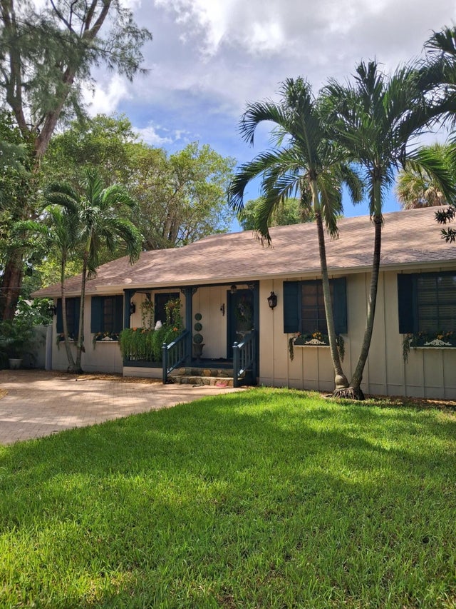1 of 18 - 4015 Gem Lake Drive, Glen Ridge, FL