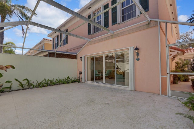 1 of 24 - 11 Laurel Oaks Circle, Tequesta, FL