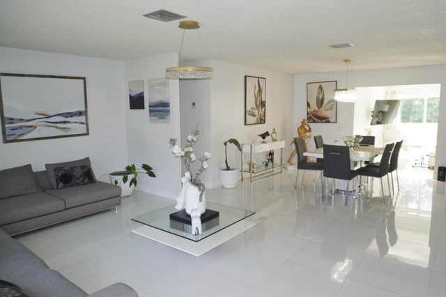 5 of 25 - 12102 Branding Iron Court, Wellington, FL