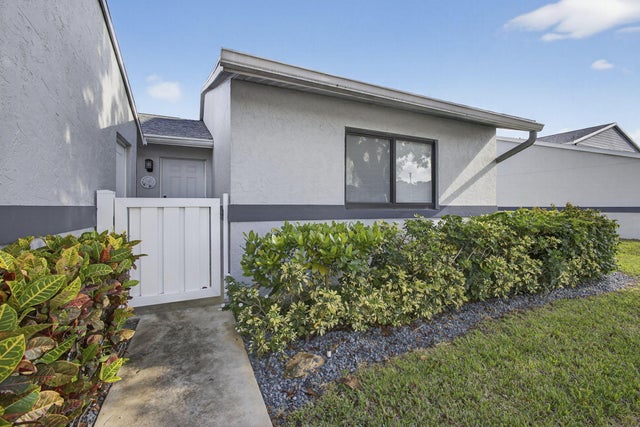 4 of 50 - 2641 Gately Drive W #2404, West Palm Beach, FL
