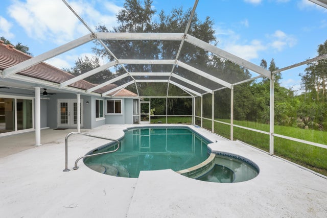 2 of 49 - 470 Sw Sanctuary Place, Port Saint Lucie, FL