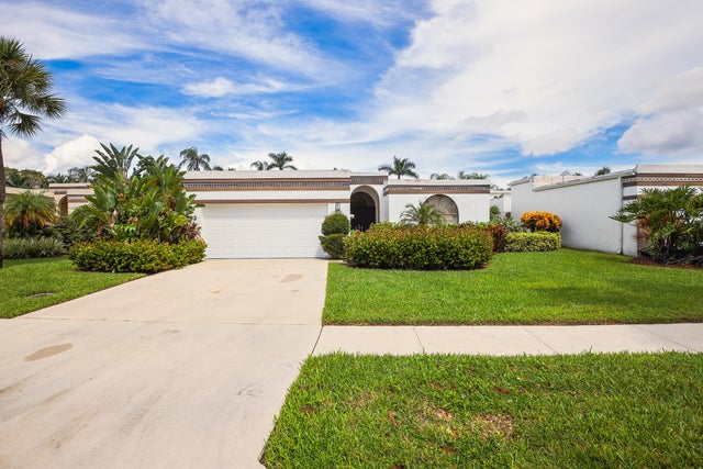 2 of 38 - 6693 Palermo Way, Lake Worth, FL