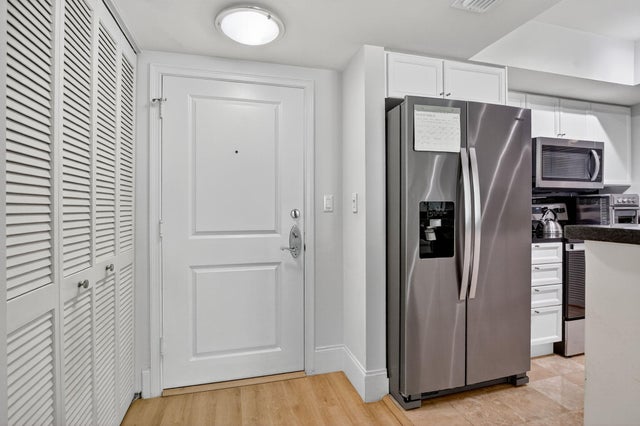 3 of 67 - 99 Se Mizner Boulevard #712, Boca Raton, FL