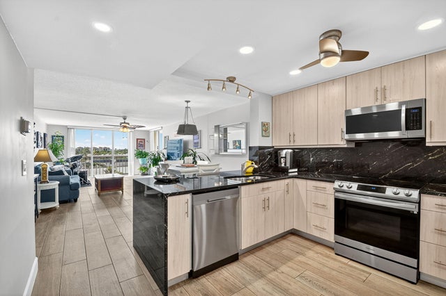1 of 34 - 3581 S Ocean Boulevard #5-d, South Palm Beach, FL